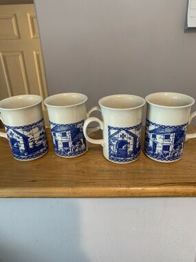 4 Churchill Blue and White Tea Mugs
